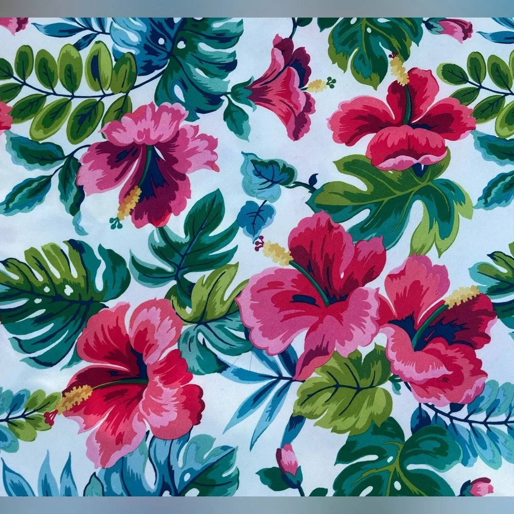 Hawaiian theme round table cloth.